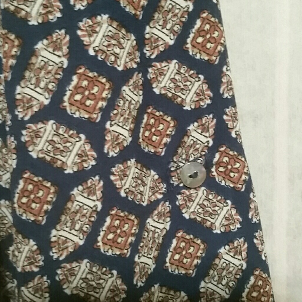 NWOT Black  Rainn Tile Print Top - Picture 5 of 8